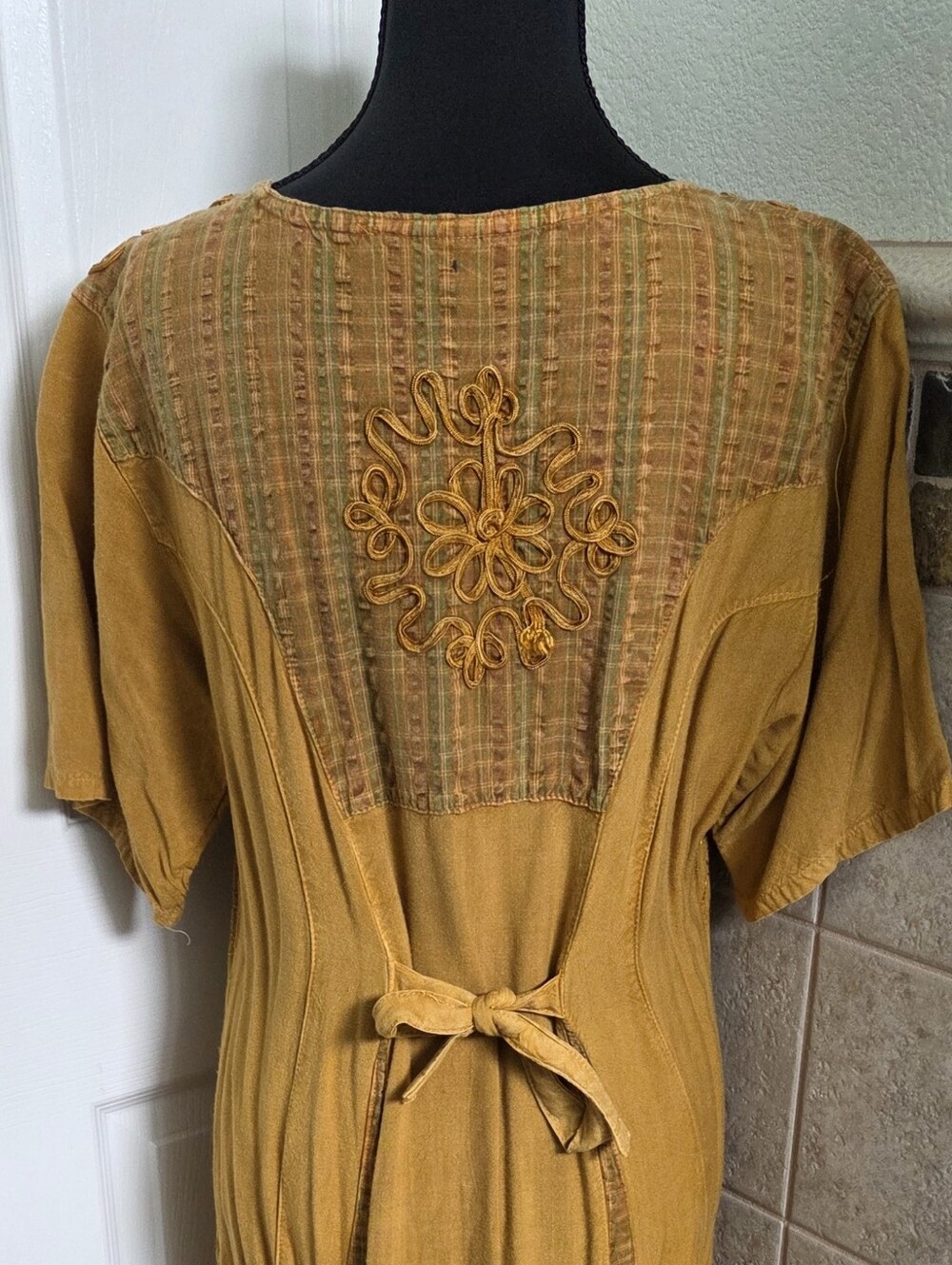 Vintage Mustard Embroidered Plaid Maxi Dress With A Belt In Back Bohemian - Picture 9 of 15